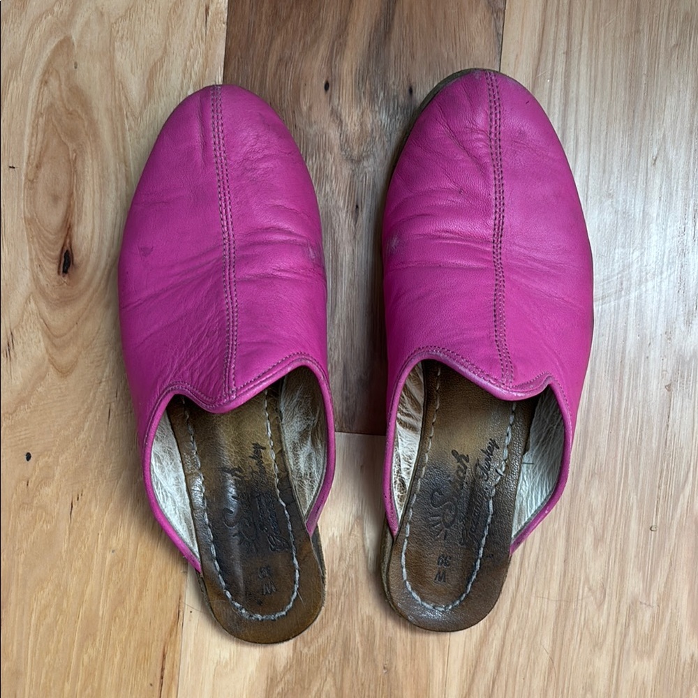 Pink Condensa Leather Baba Slip Ons